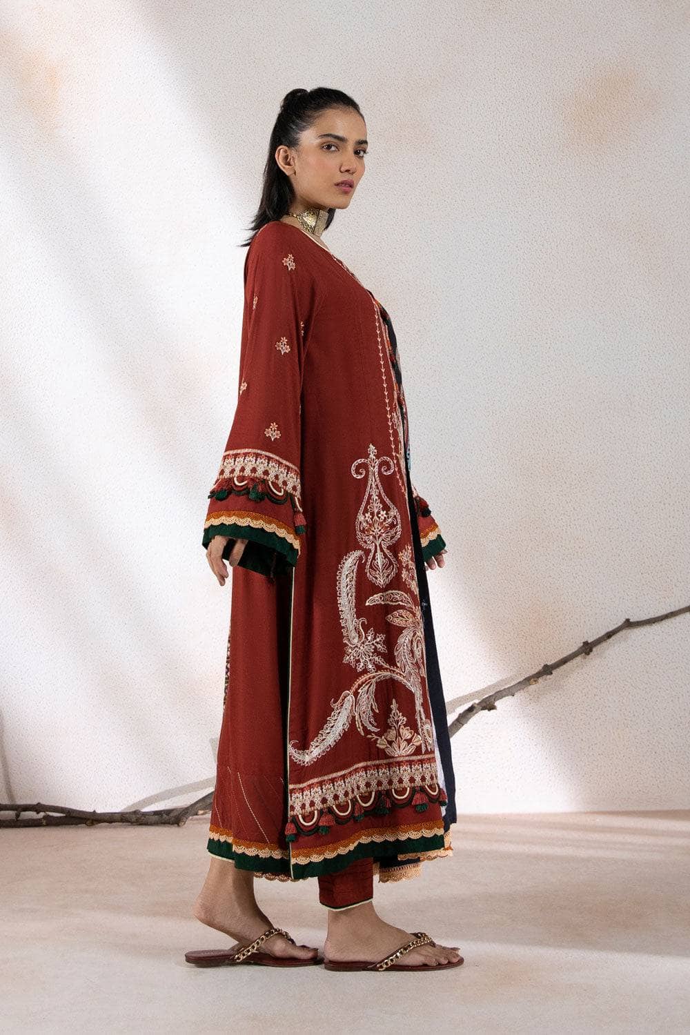 Img_sapphire_winter_2022_awwal_boutique