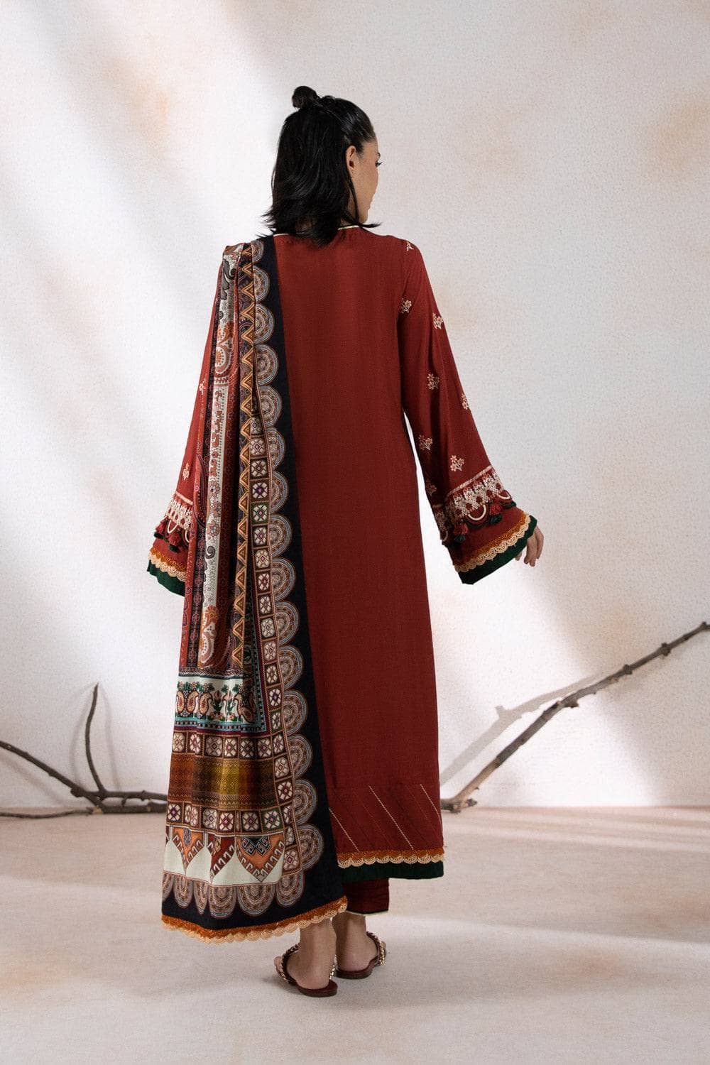 Img_sapphire_winter_2022_awwal_boutique