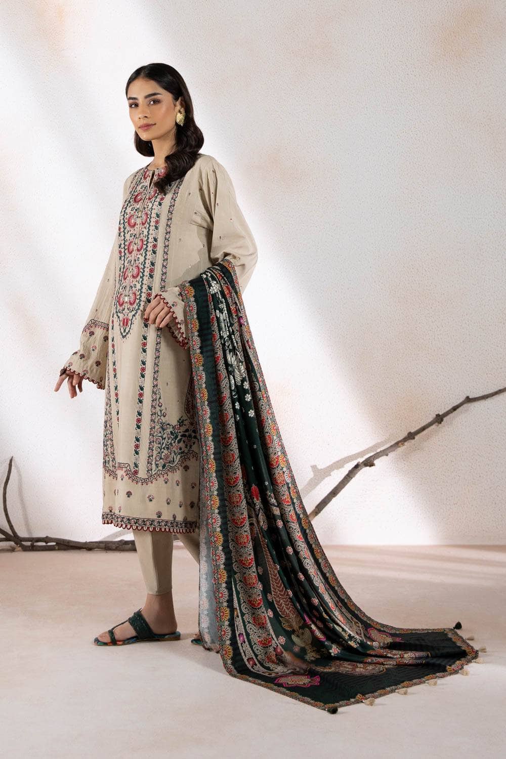 img_sappahire_winter_collection_awwal_boutique