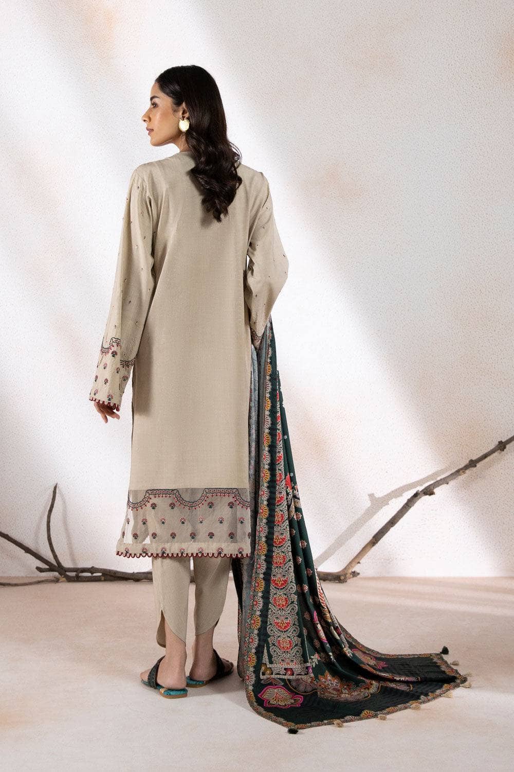 img_sappahire_winter_collection_awwal_boutique