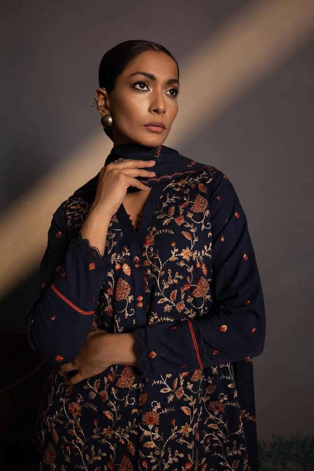 Img_sapphire_winter_2022_awwal_boutique