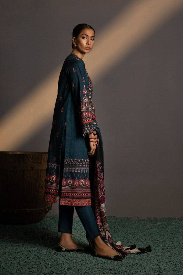 Img_sapphire_winter_2022_awwal_boutique