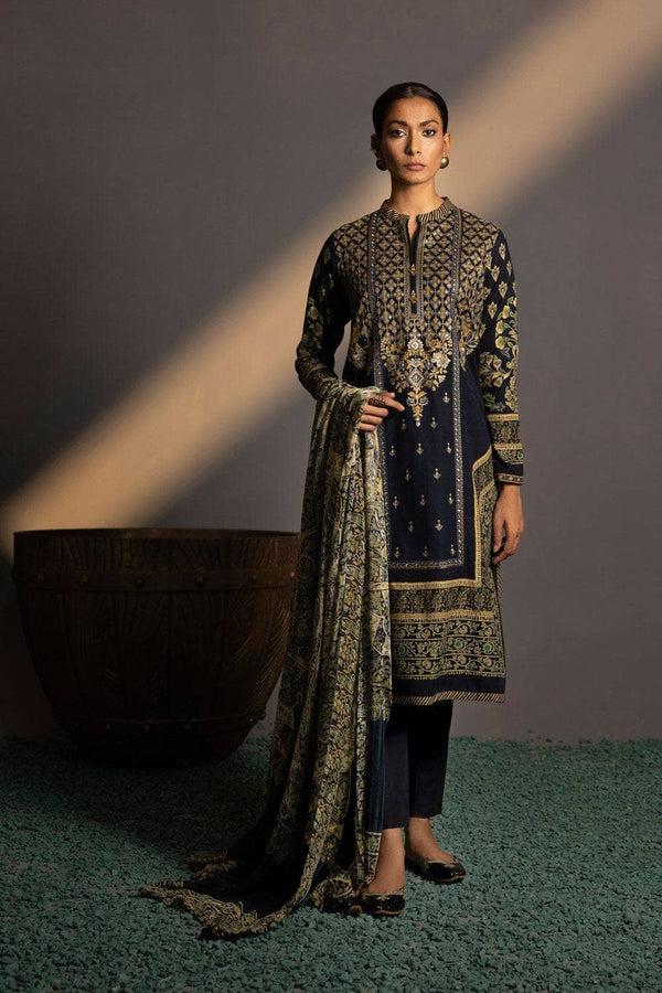 Img_sapphire_winter_2022_awwal_boutique