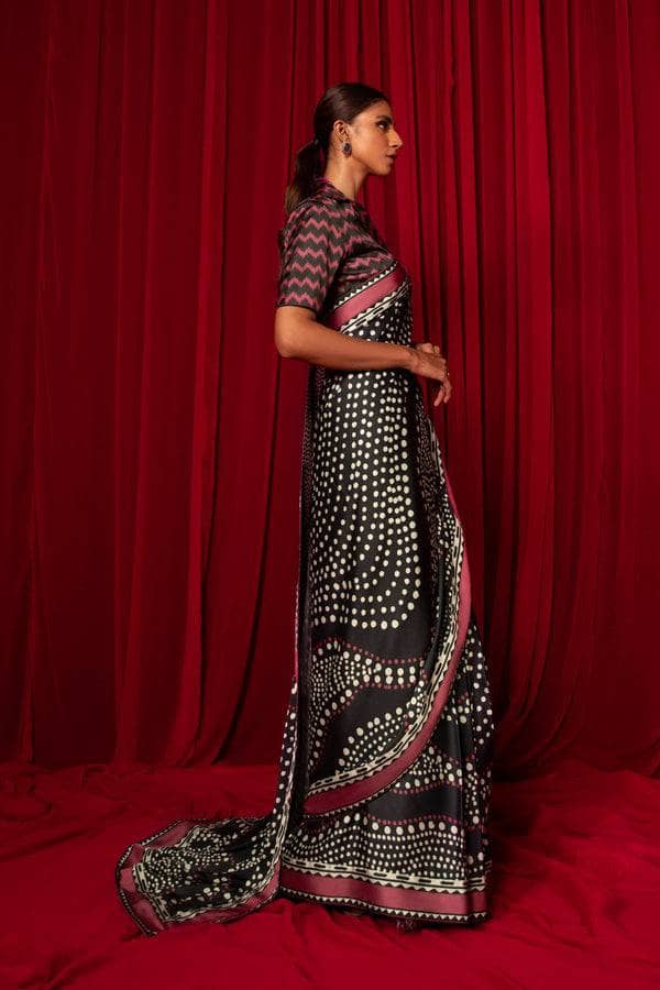 img_sapphire_silk_22_awwal_boutique