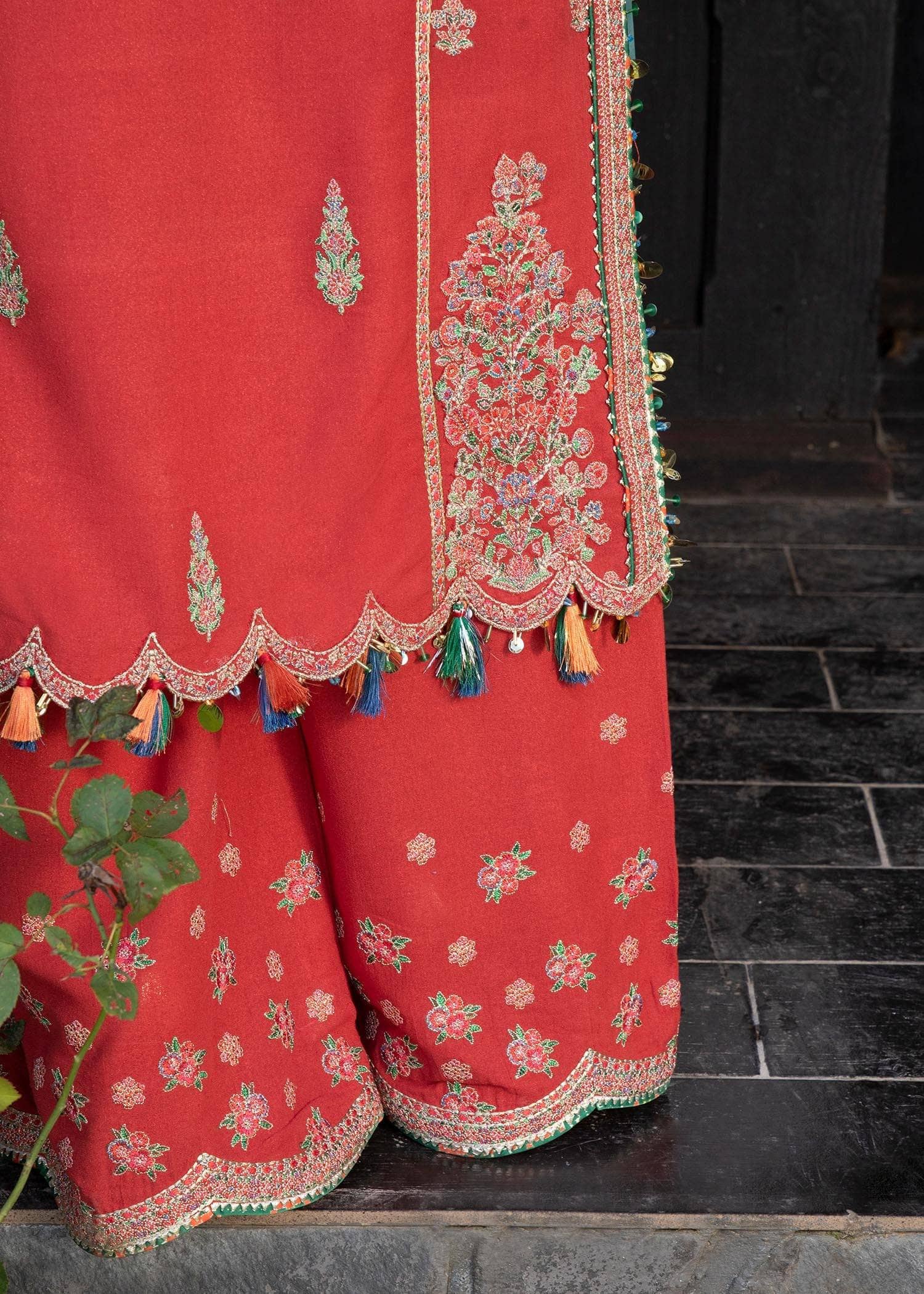 img_hussain_rehar_karandi_22_awwal_boutique