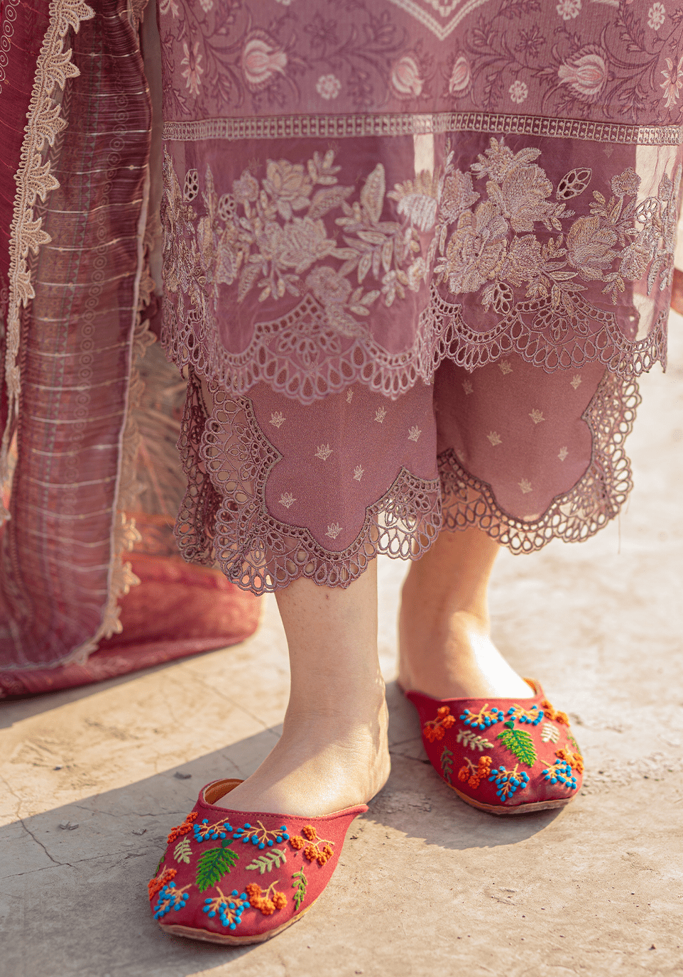 img_zarqash_lawn_23_awwal_boutique