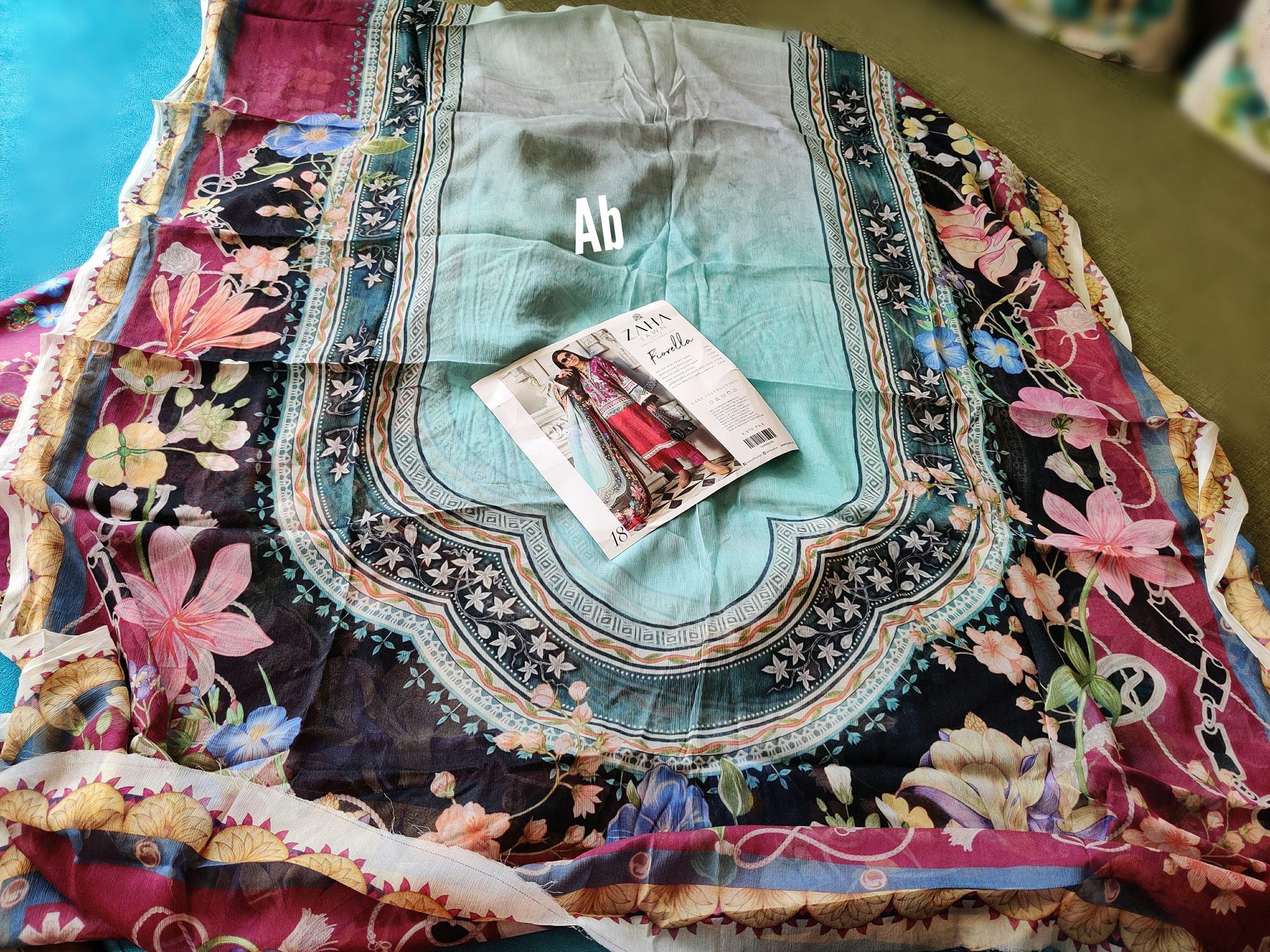 img_open_pics_zaha_lawn_by_elan_awwal_boutique