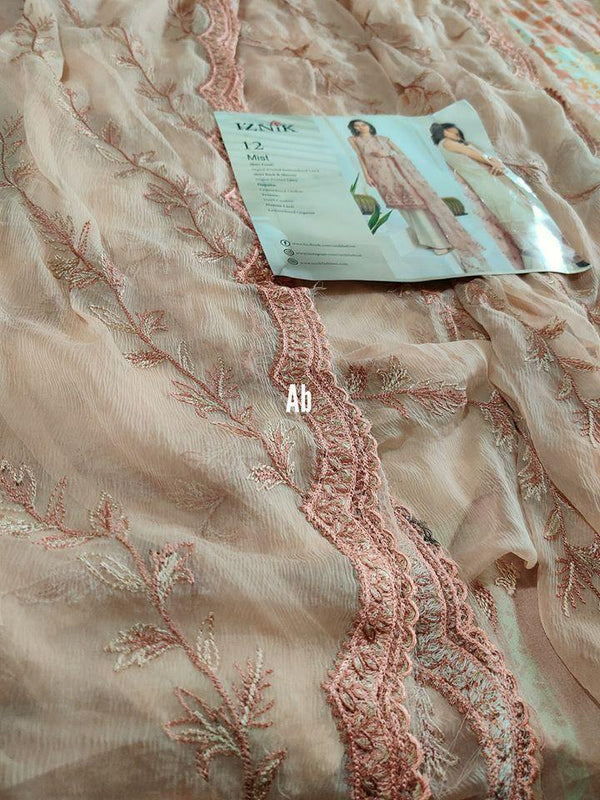 img_iznik_chinon_lawn_collection_awwal_boutique