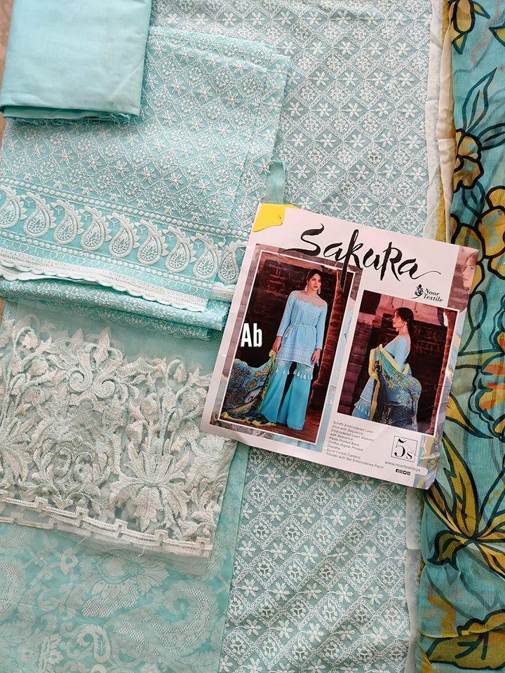 img_sakura_by_noor_textiles_lawn_open_pic_collection_awwal_boutique