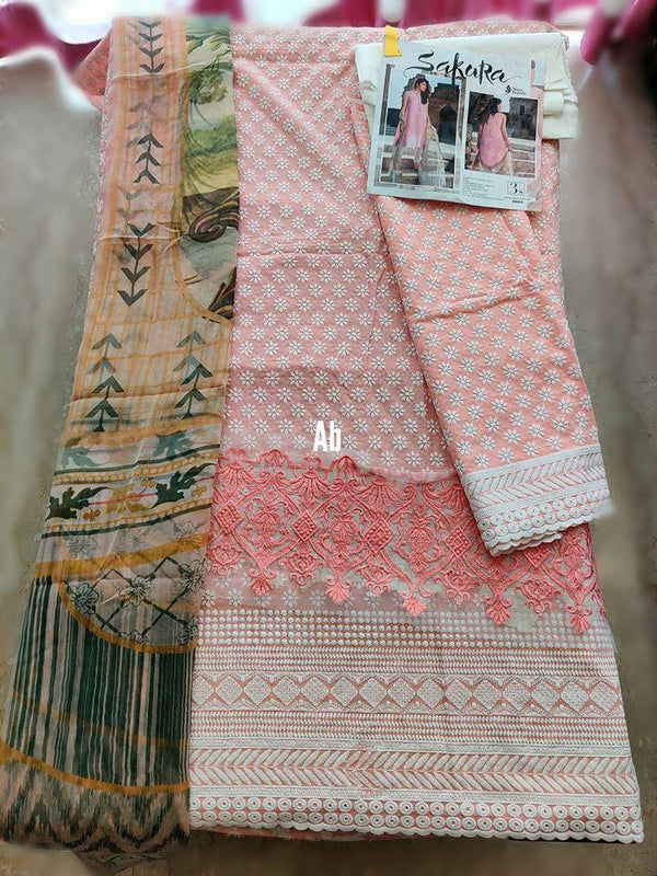 img_sakura_by_noor_textiles_lawn_open_pic_collection_awwal_boutique