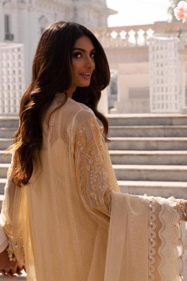 img_sana_safinaz_luxury_lawn_22_awwal_boutique