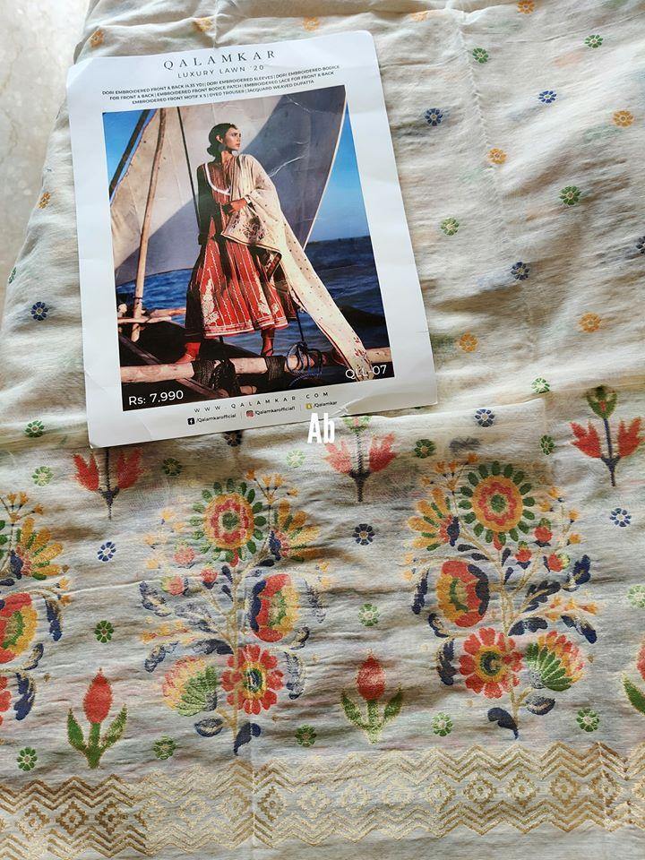img_open_pics_qalamkar_lawn_awwal_boutique