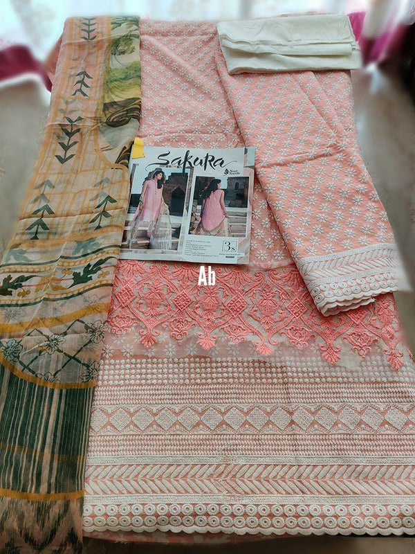 img_sakura_by_noor_textiles_lawn_open_pic_collection_awwal_boutique