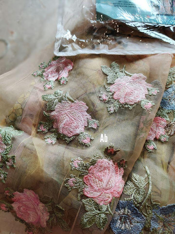 img_open_pics_rouche_lawn_awwal_boutique