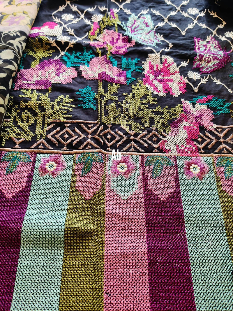 img_cross_stitch_sheesh_mahal_lawn_awwal_boutique