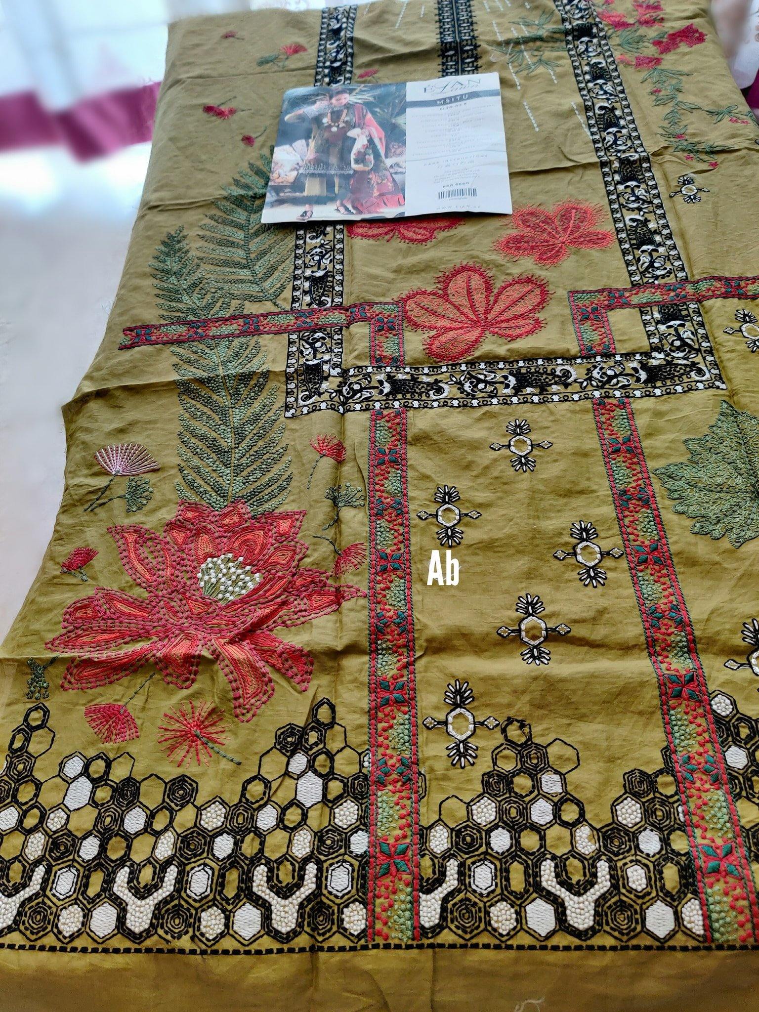 img_elan_lawn_open_pics_awwal_boutique