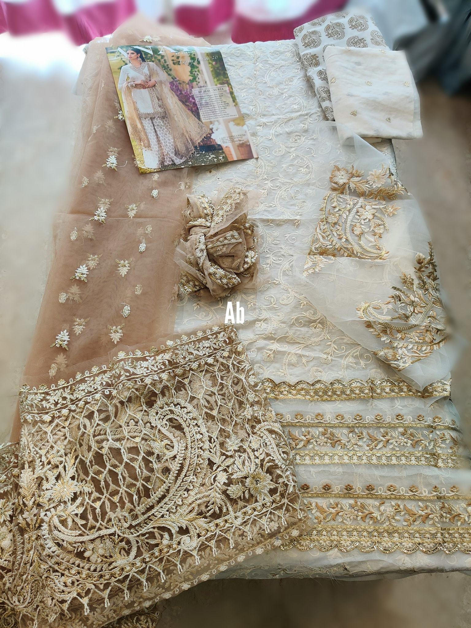 img_open_pics_anaya_festive_lawn_awwal_boutique