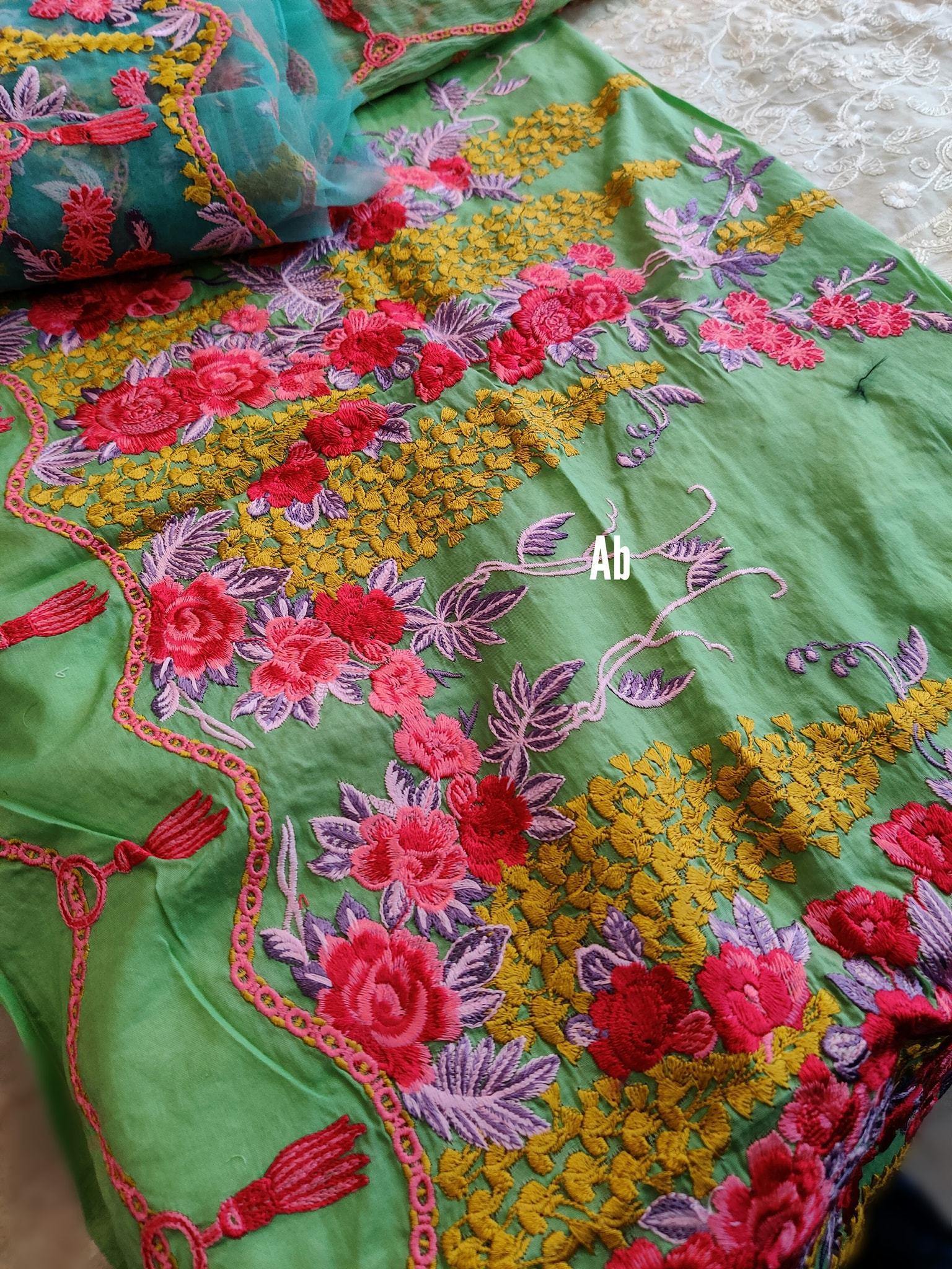 img_open_pics_charizma_festive_lawn_awwal_boutique