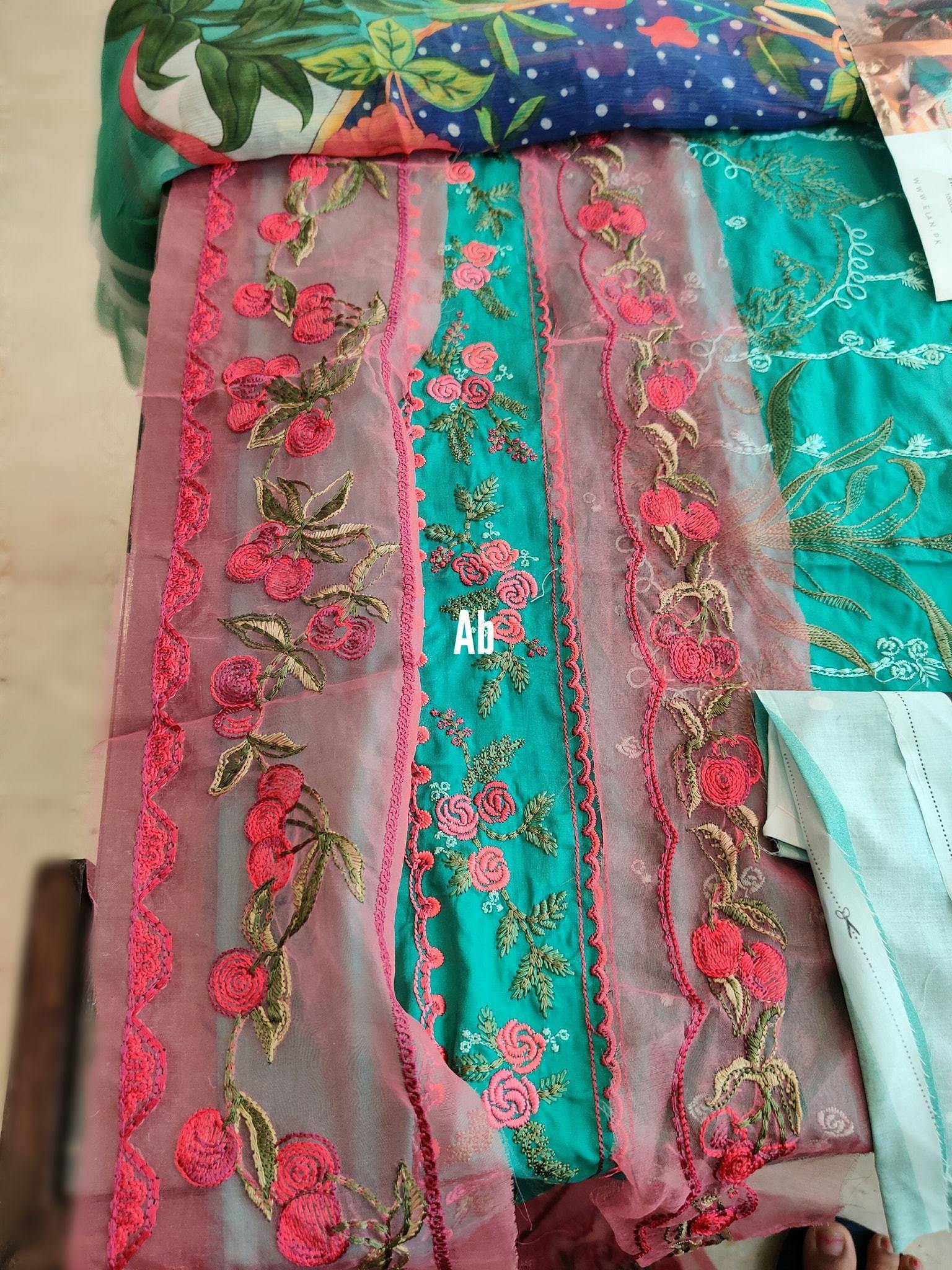 img_elan_lawn_2020_open_pics_awwal_boutique