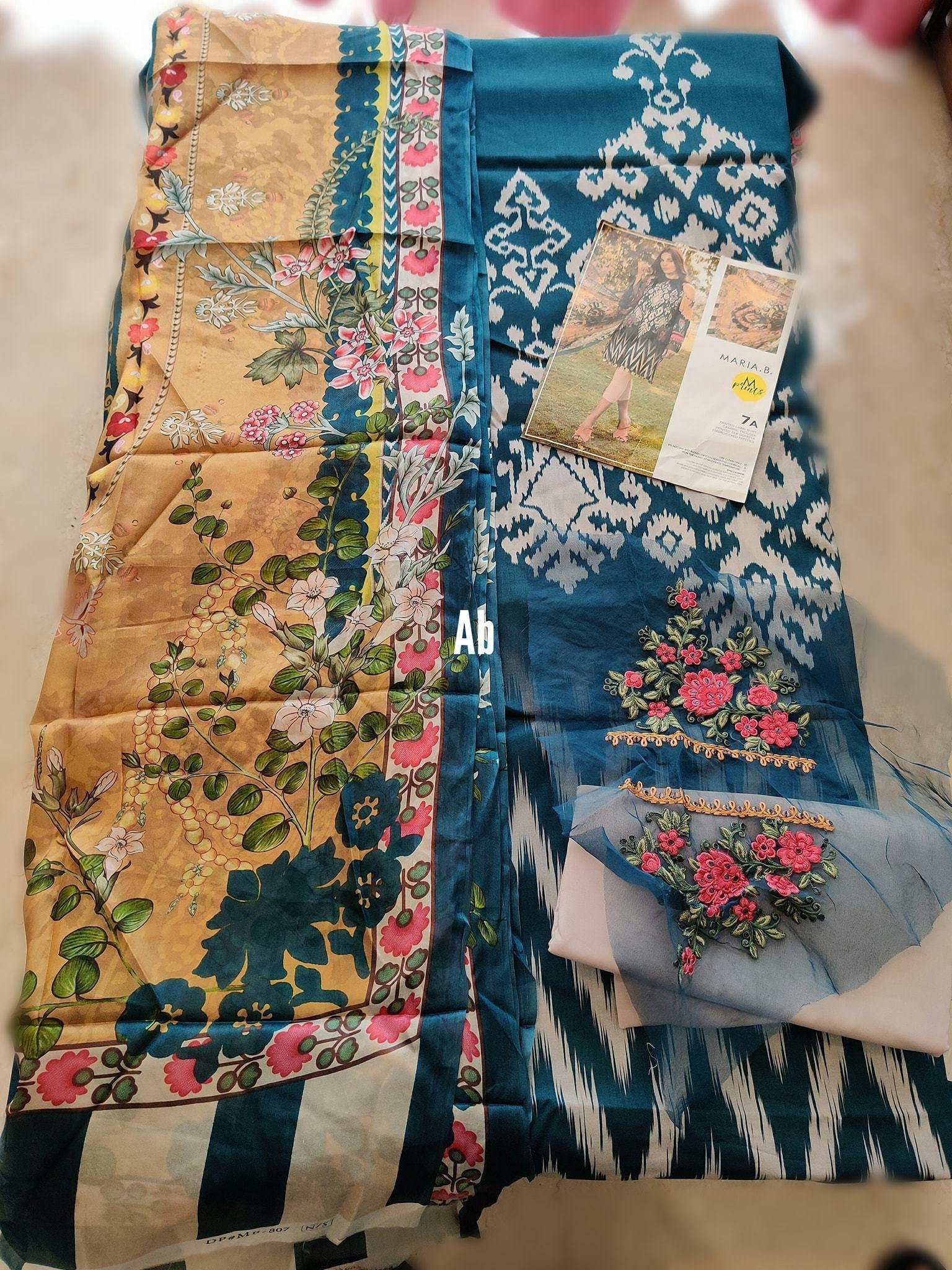 img_open_pics_maria_b_m_prints_awwal_boutique