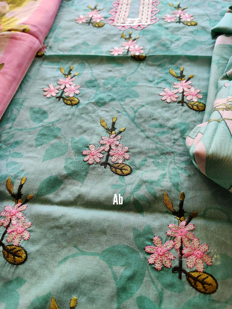 img_open_pics_raabi_luxury_lawn_awwal_boutique