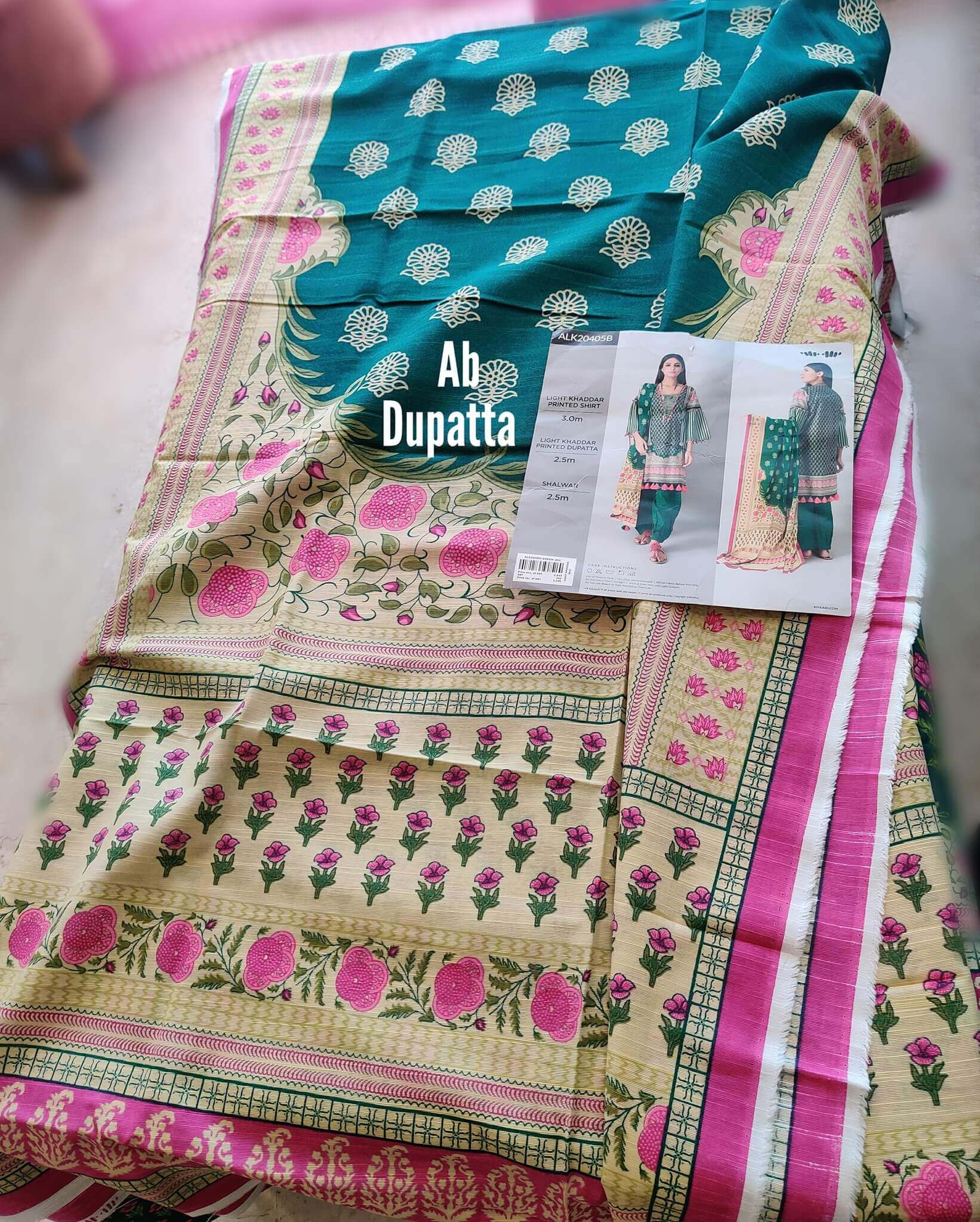 img_open pics_khaadi_awwal_boutique