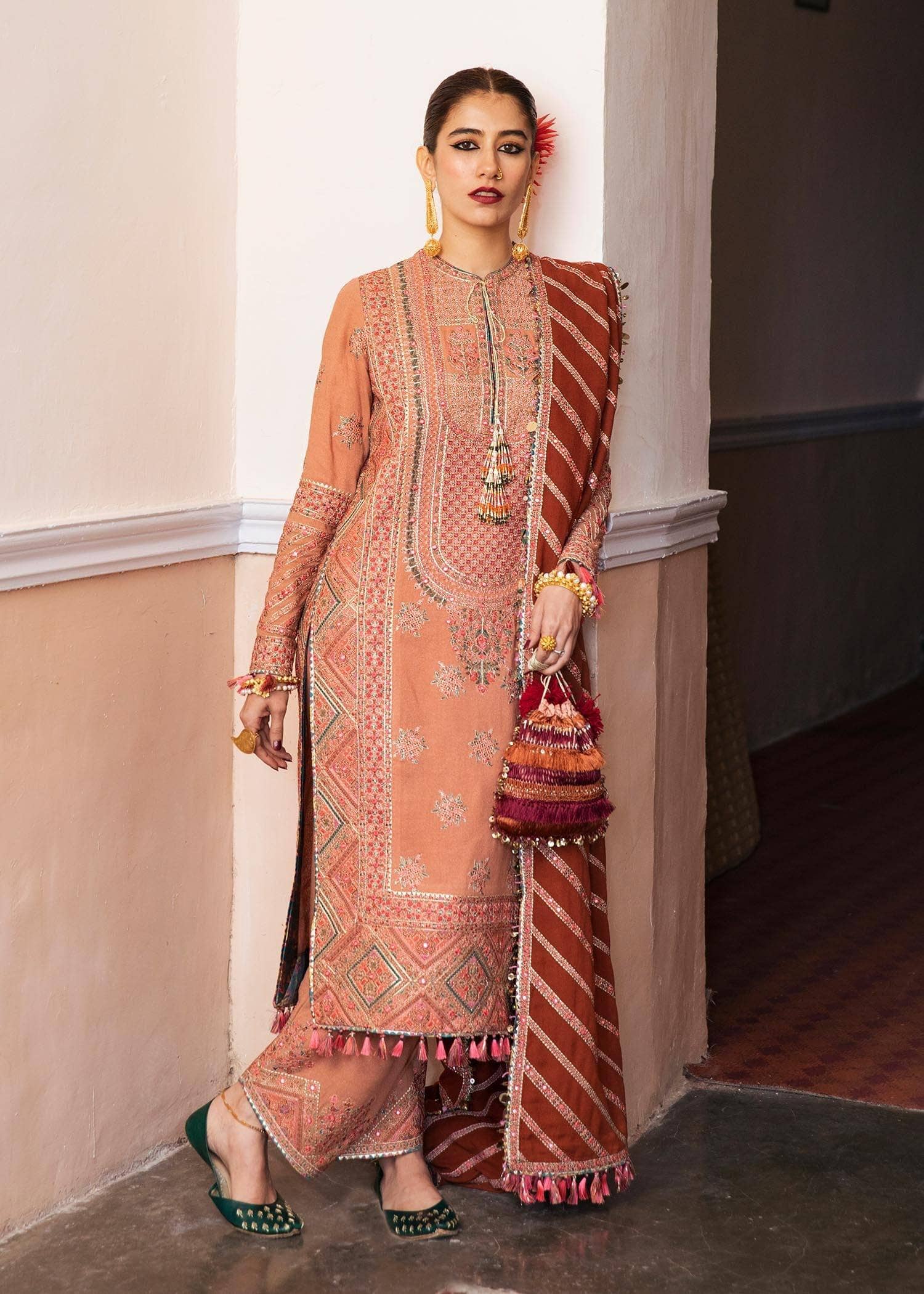 img_hussain_rehar_karandi_22_awwal_boutique