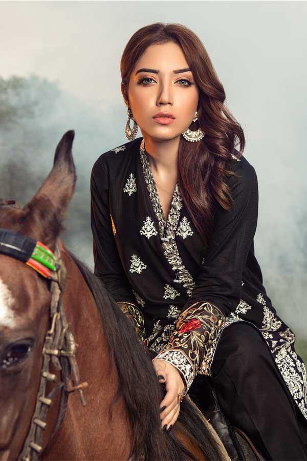 img_adans_libas_muzayyan_black_jacquard_kurti_collection_awwal_boutique