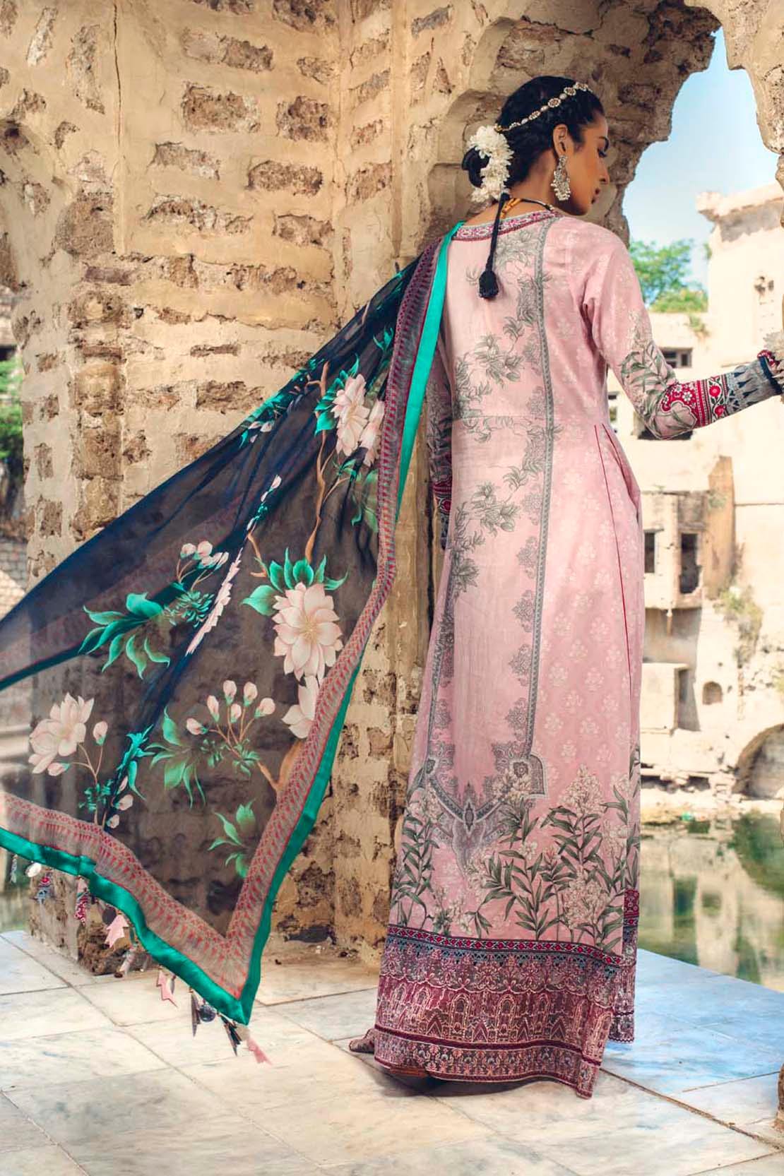 img_afsaneh_lawn_collection_awwal_boutique