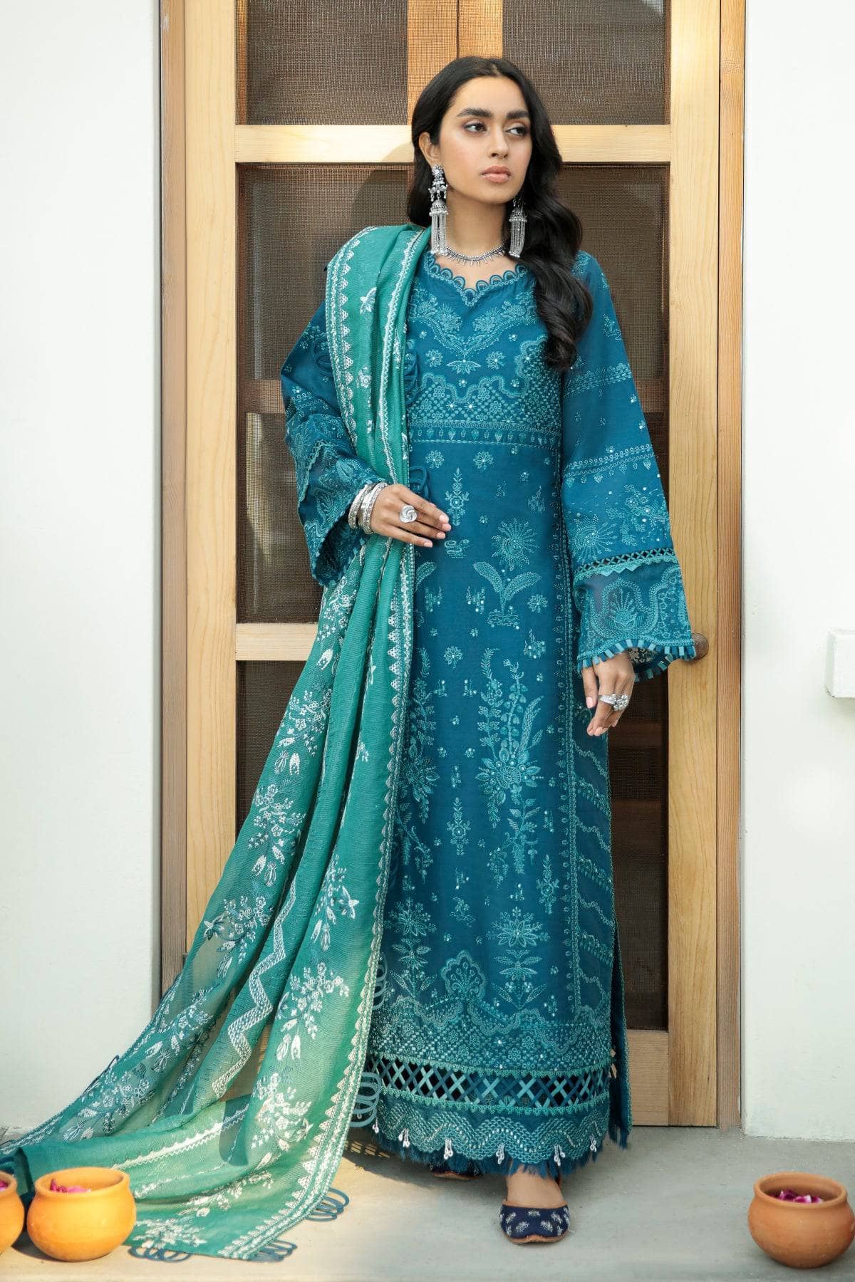 img_baroque_swiss_voil_awwal_boutique