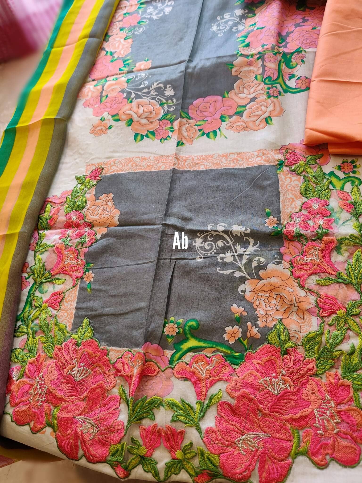 img_open_pics_charizma_yellow_series_lawn_2021_awwal_boutique