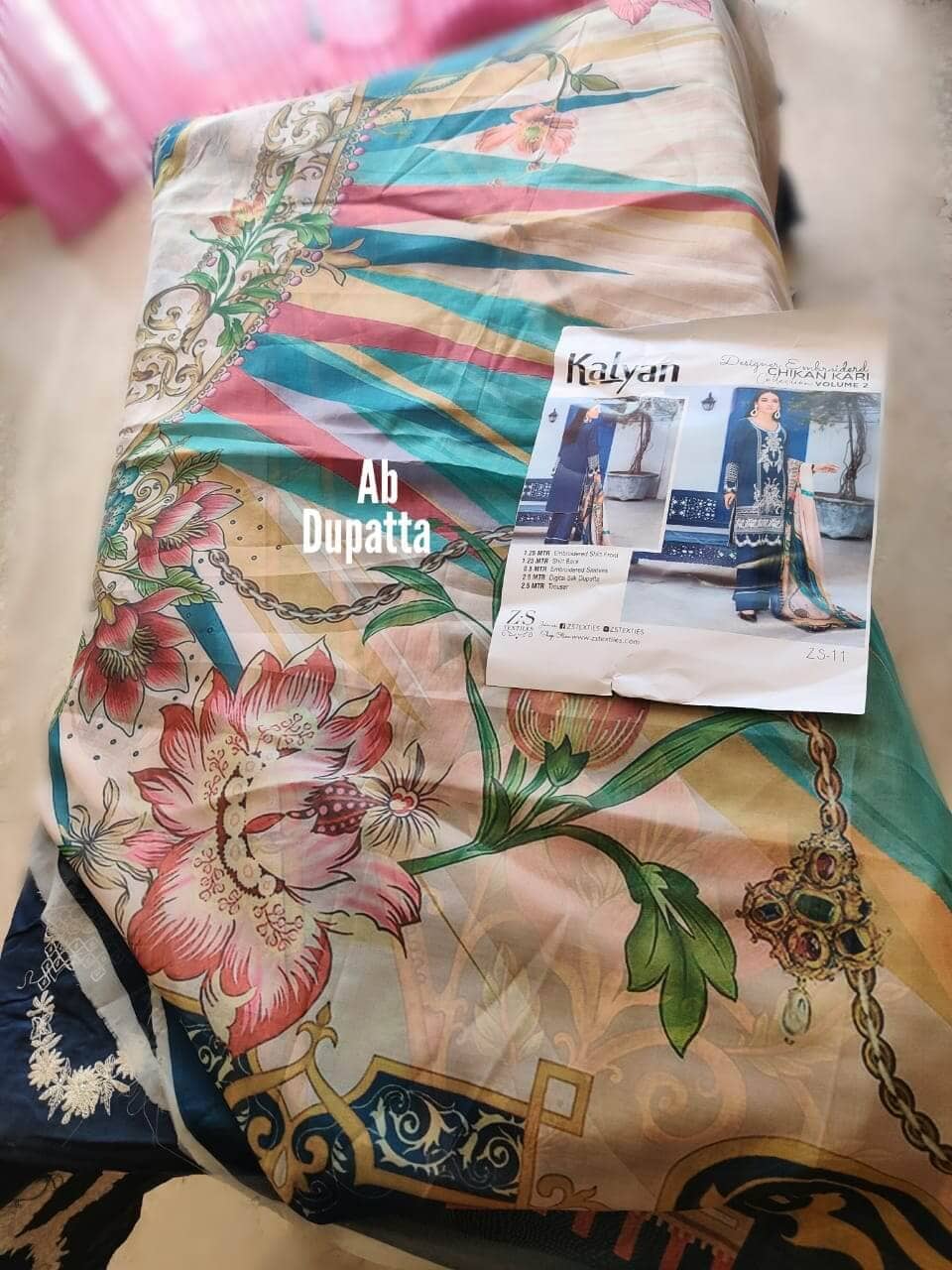 img_open_pics_kalyan_lawn_awwal_boutique