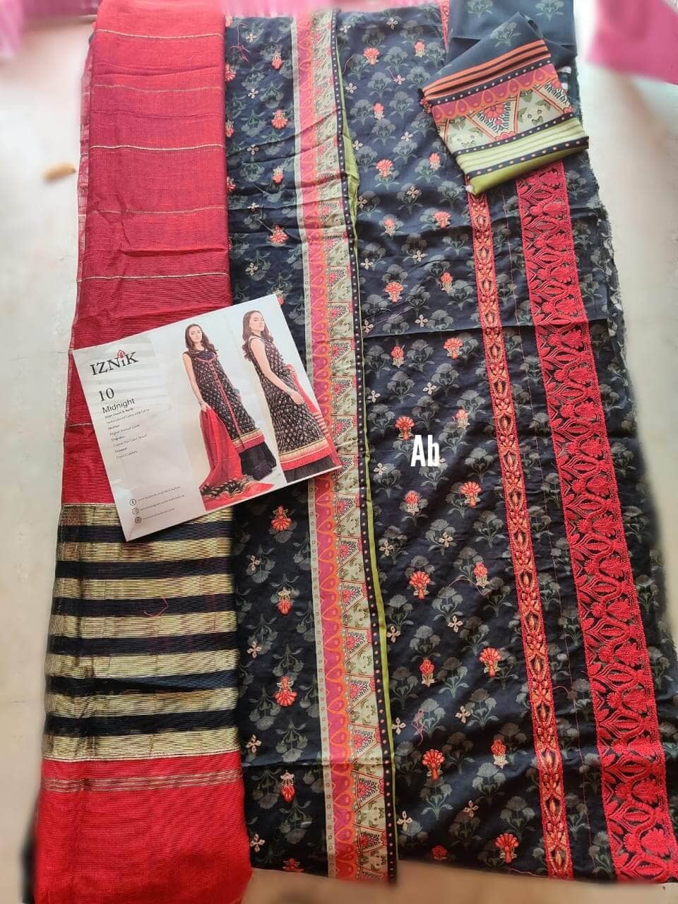 img_iznik_chinon_lawn_collection_awwal_boutique