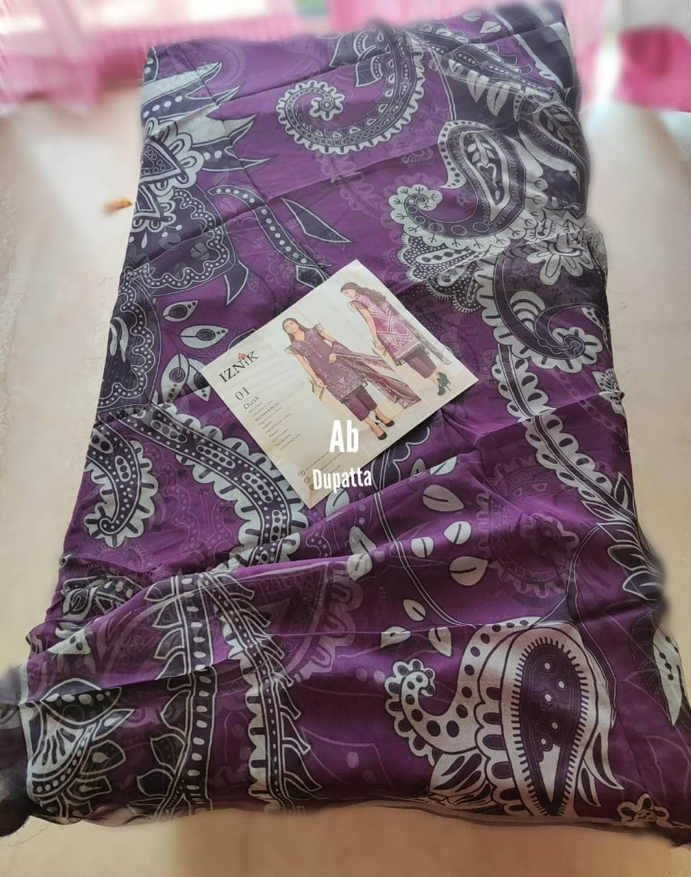 img_iznik_chinon_lawn_collection_awwal_boutique