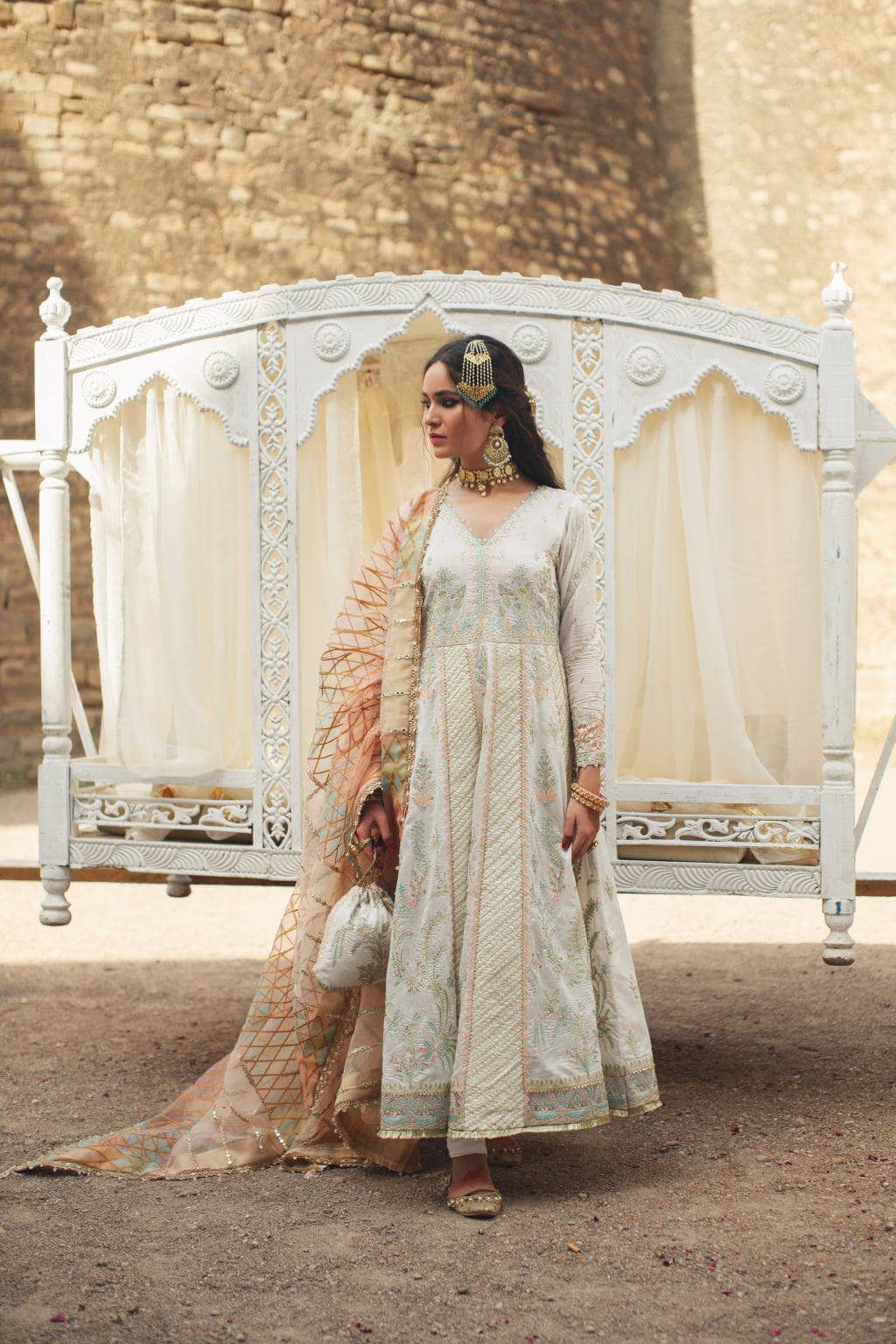 img_qalamkar_festive_formals_awwal_boutique