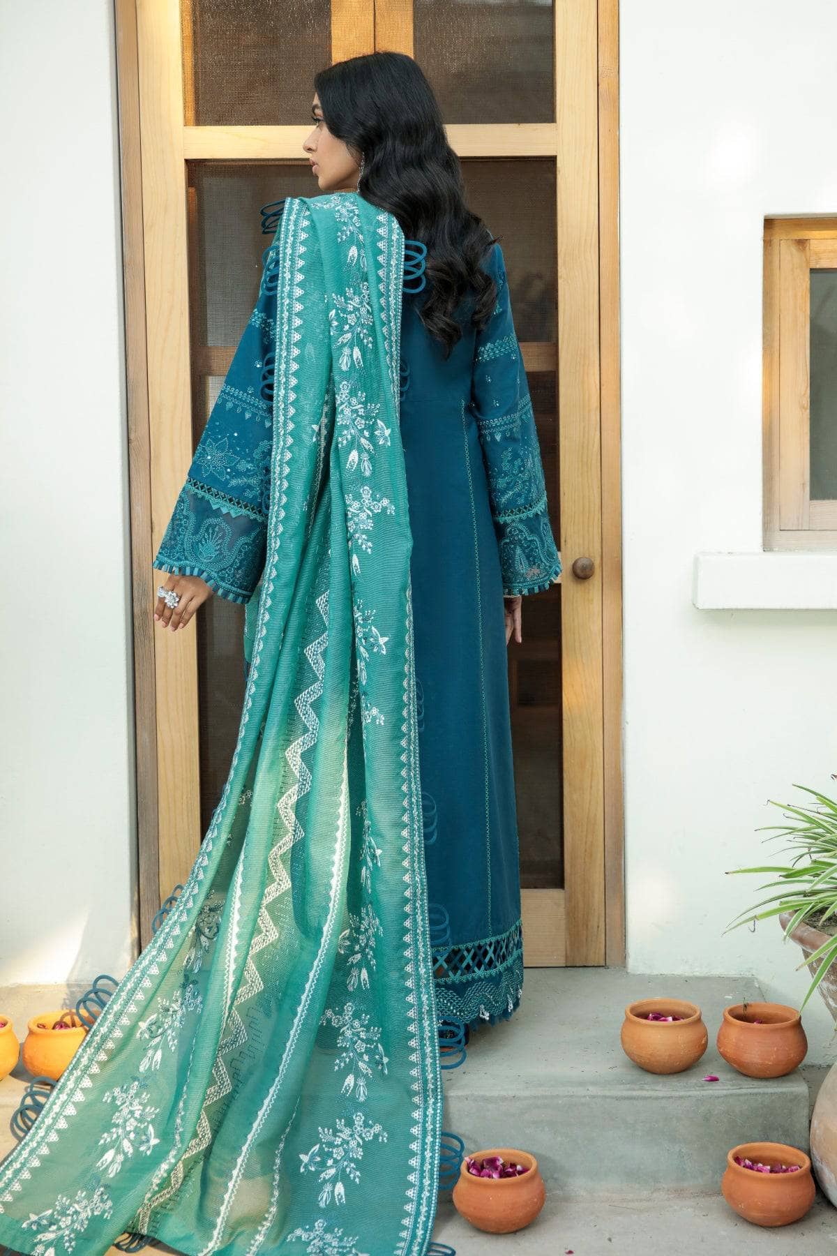 img_baroque_swiss_voil_awwal_boutique