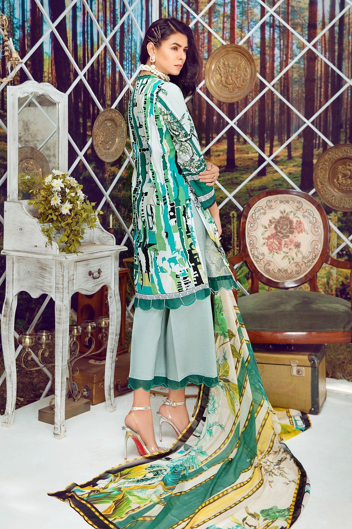 img_gul_ahmed_festive_lawn_collection_awwal_boutique