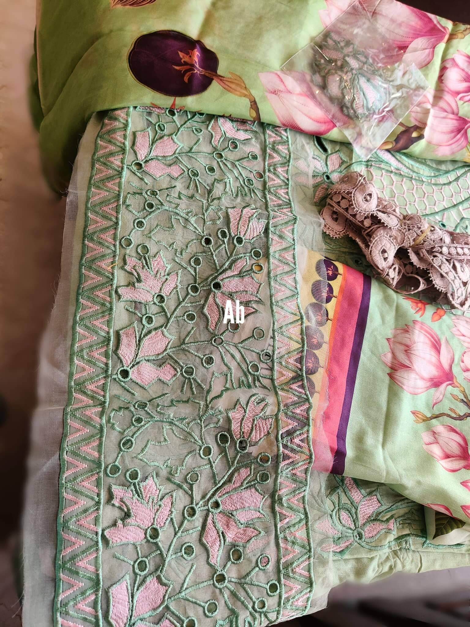 img_open_pics_hemline-By_mushq_winter_collection_awwal_boutique