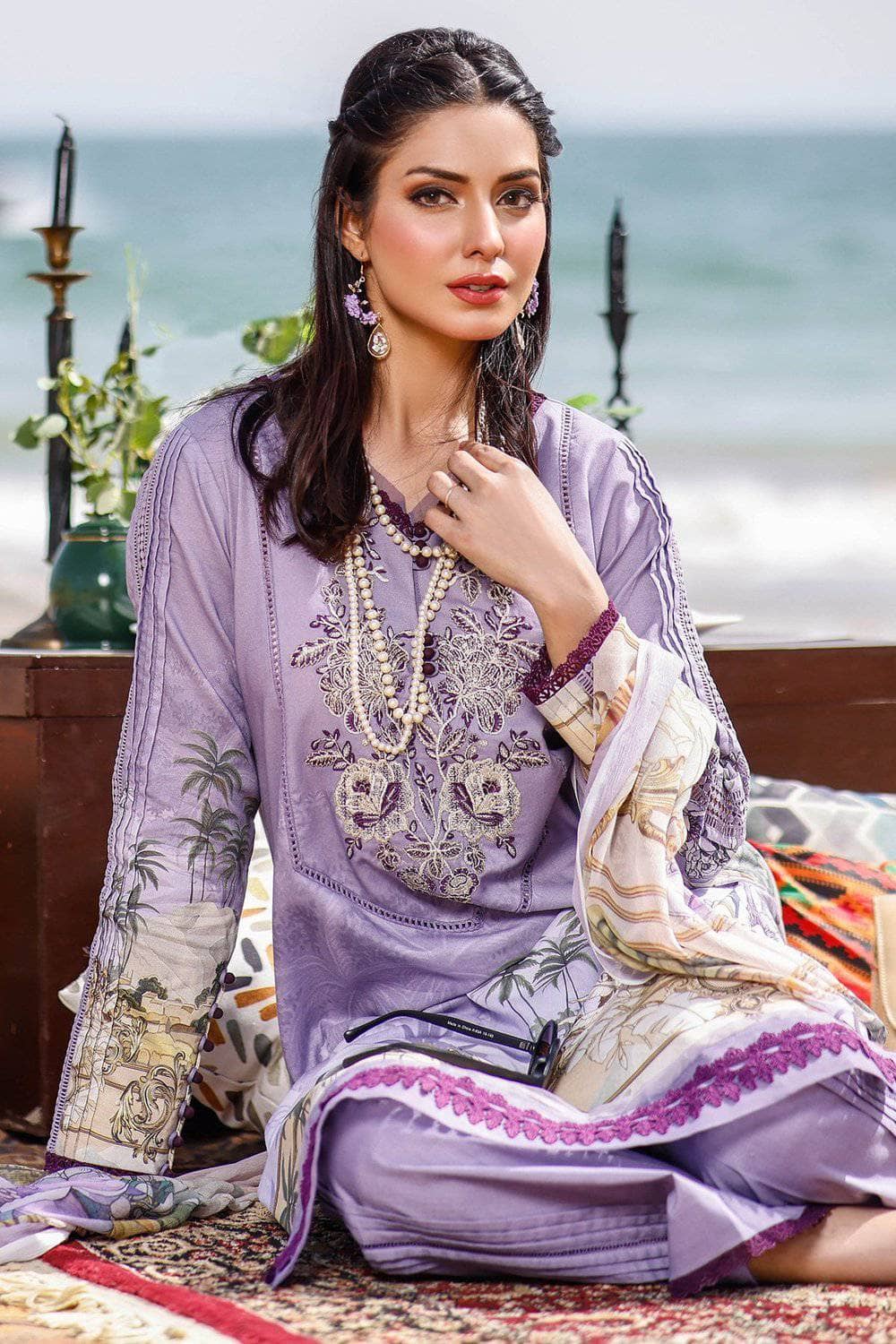 img_jade_urbane_embroidered_lawn_2021_awwal_boutique