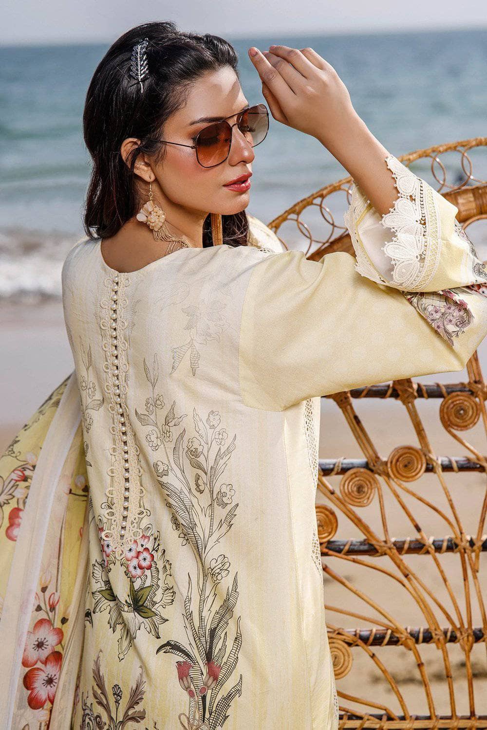 img_jade_urbane_embroidered_lawn_2021_awwal_boutique