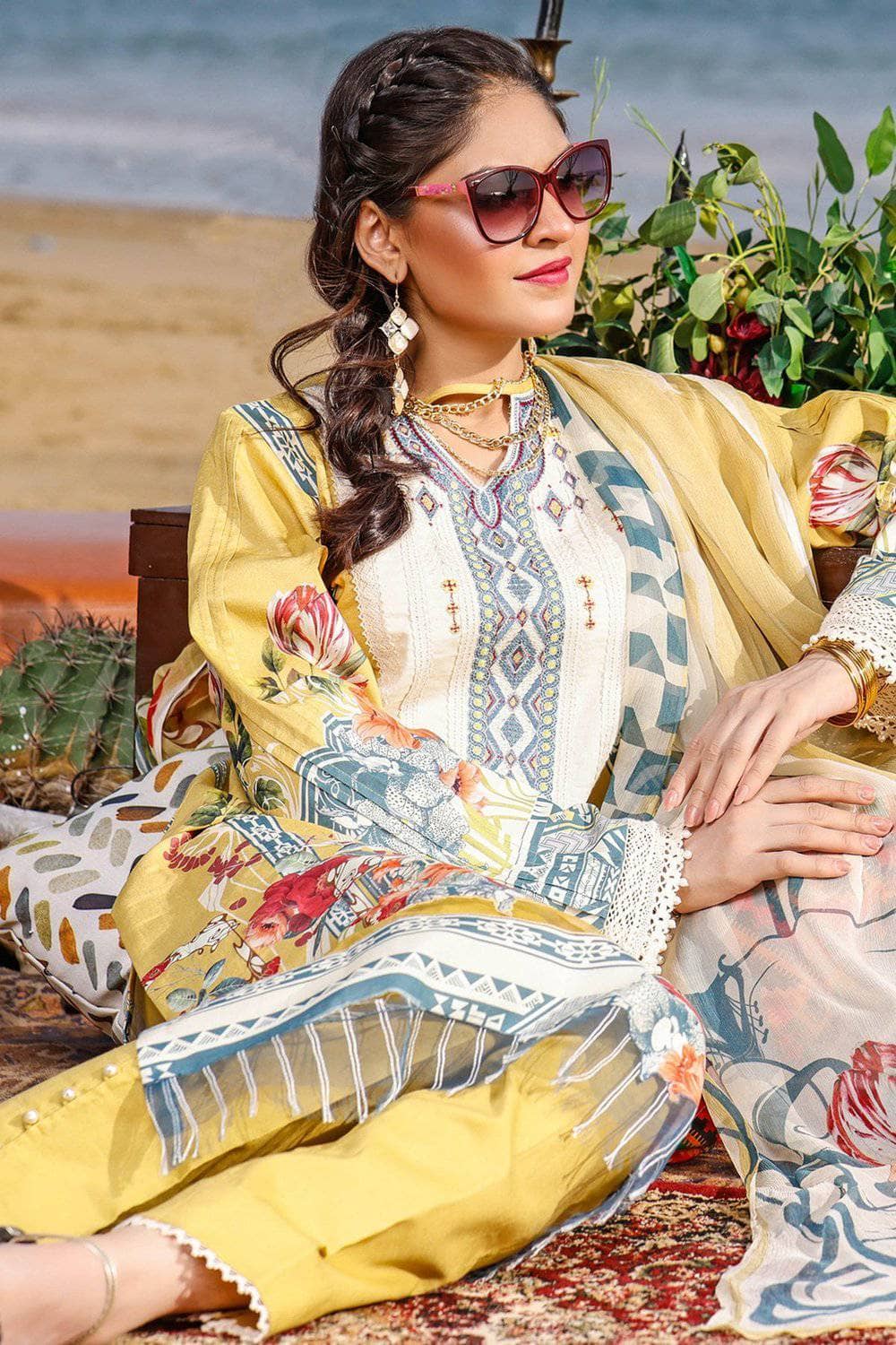 img_jade_urbane_embroidered_lawn_2021_awwal_boutique