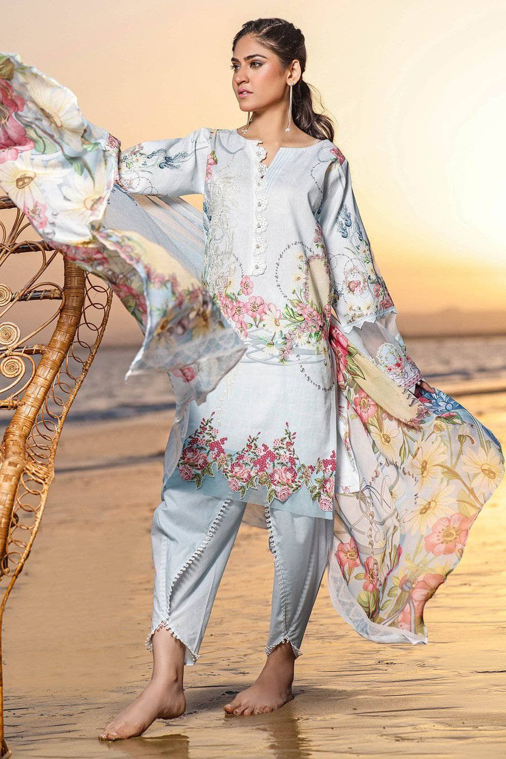 img_jade_urbane_embroidered_lawn_2021_awwal_boutique