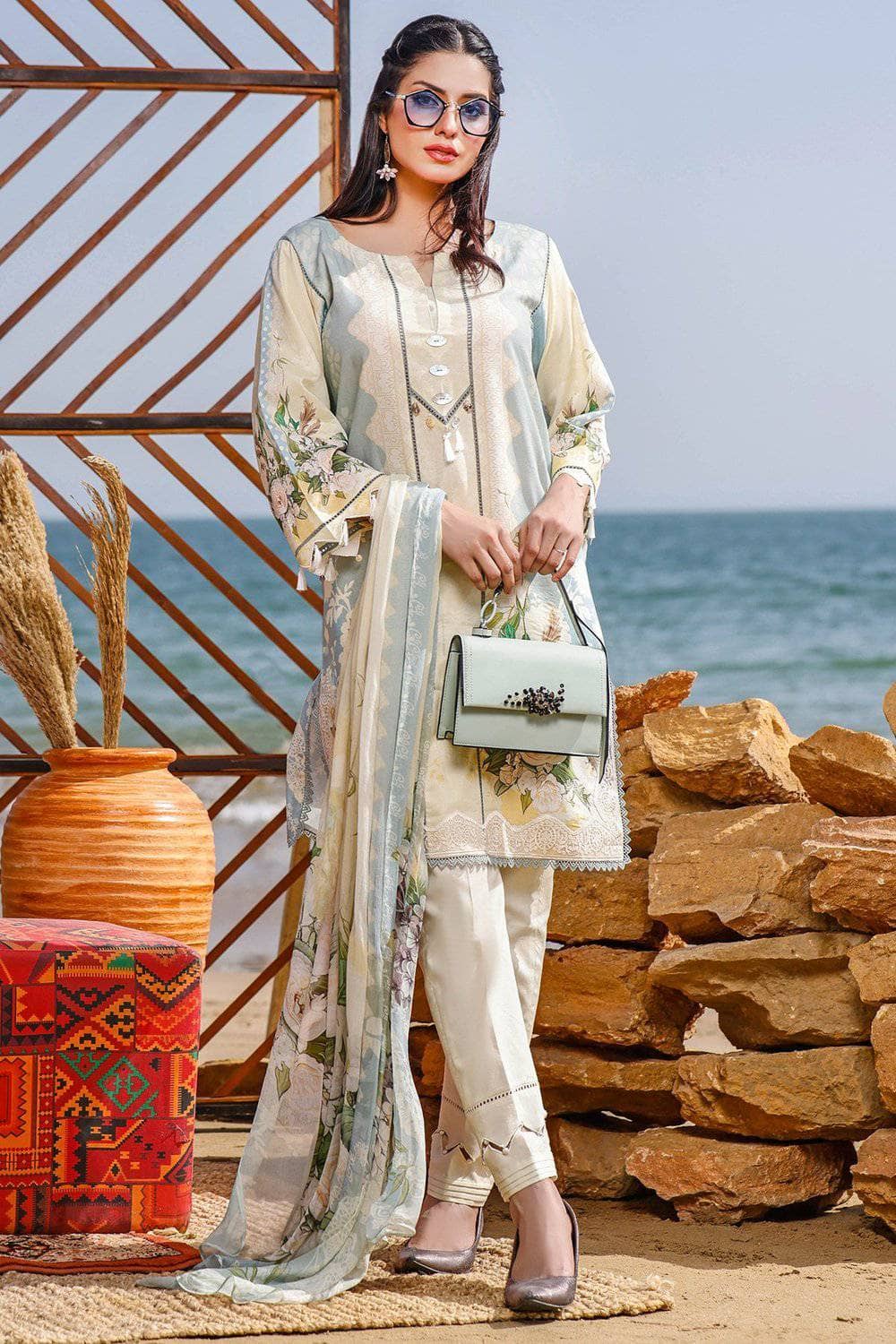 img_jade_urbane_embroidered_lawn_2021_awwal_boutique
