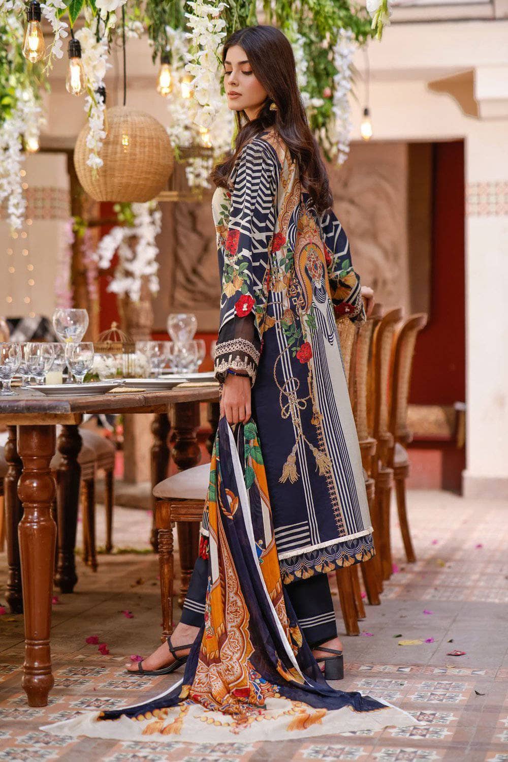 img_jade_ombre_premium_lawn_2021_awwal_boutique