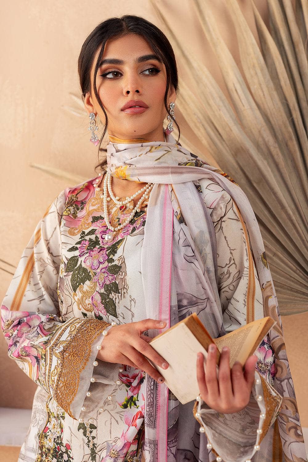 img_jade_florence_lawn_23_awwal_boutique