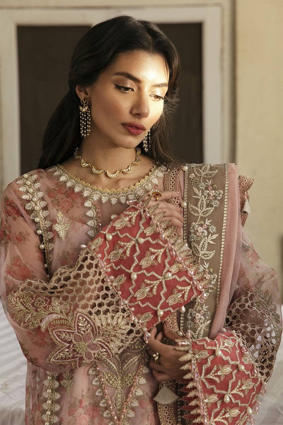 img_afrozeh_dhoop_kinarey_lawn_22_awwal_boutique