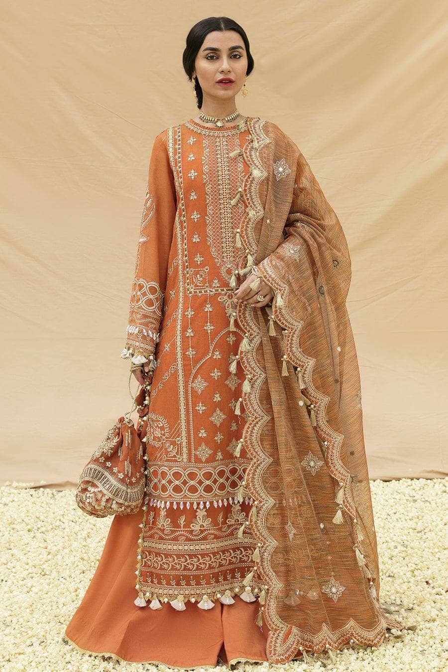 img_afrozeh_dhoop_kinarey_lawn_22_awwal_boutique