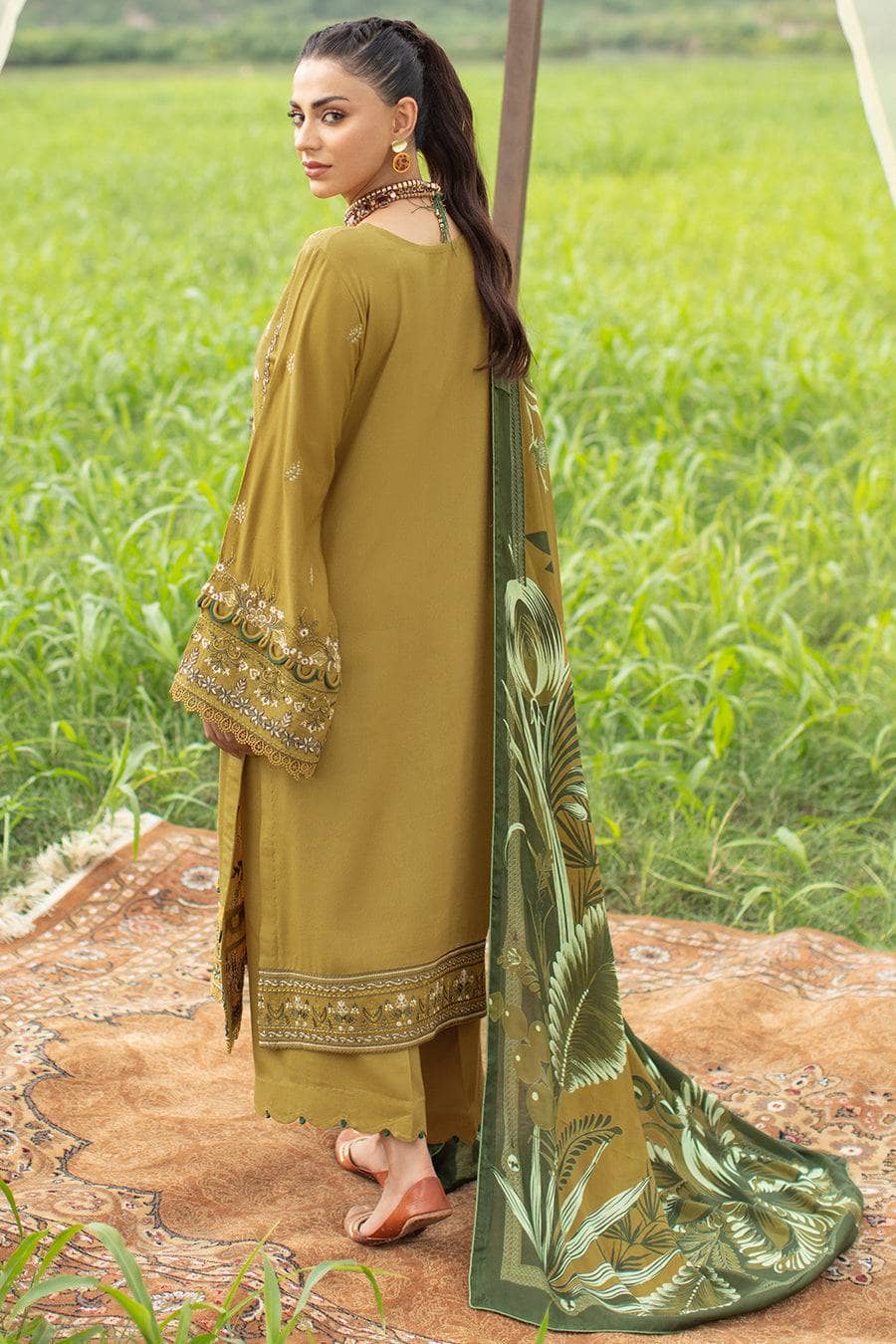 img_ramsha_reet_karandi_awwal_boutique