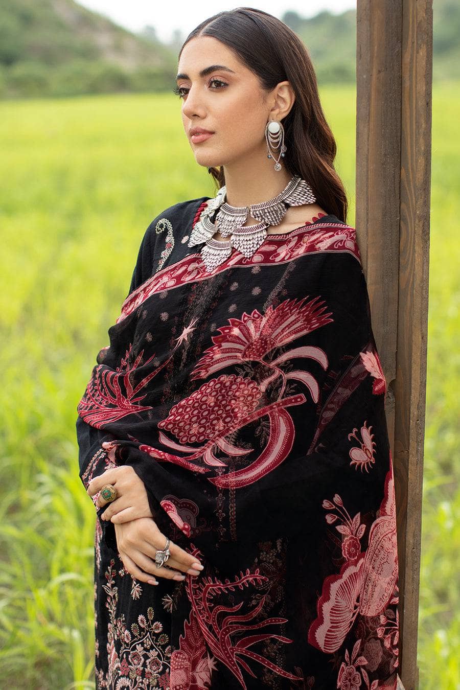 img_ramsha_reet_karandi_awwal_boutique