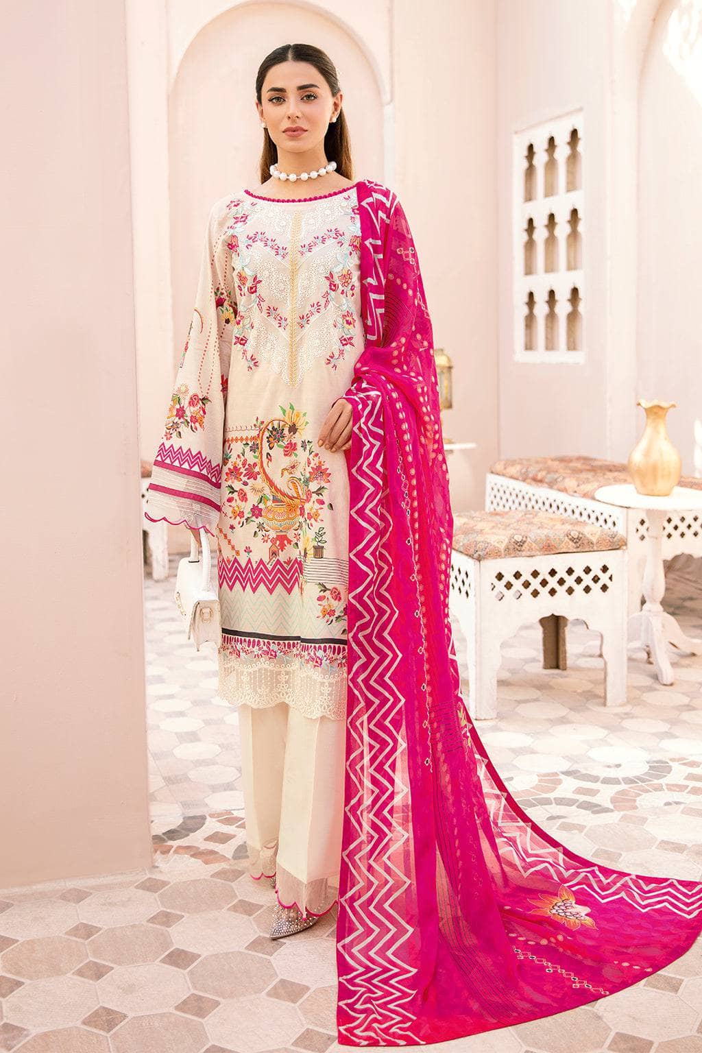 img_rangrez_by_ramsha_awwal_boutique